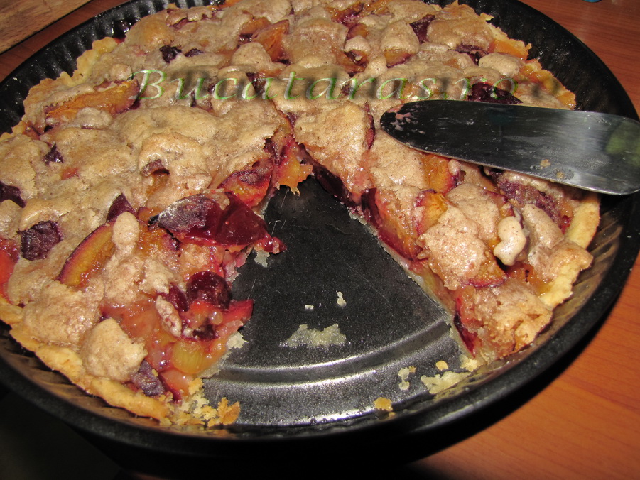 Plum pie