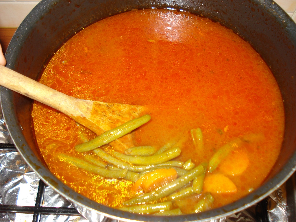 Supa de fasole verde cu carnita de pui