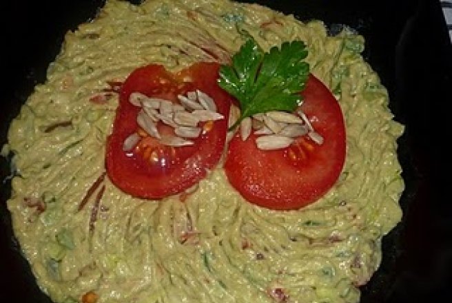 Guacamole cu seminte