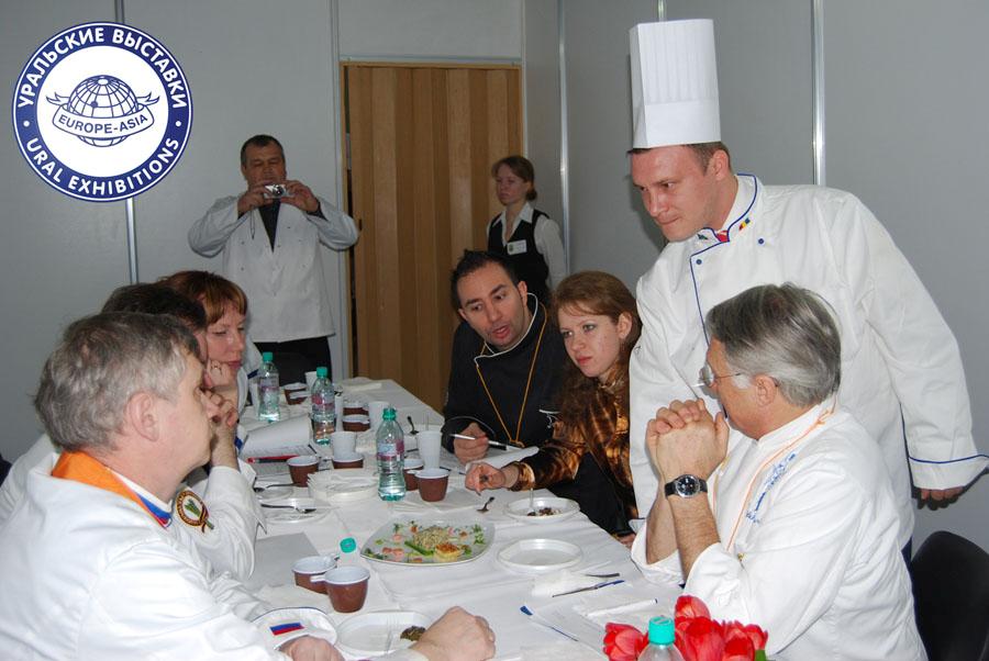 Competiţia Internaţională Culinară Europe-Asia Rusia-Ecaterinburg: Romania locul 3 din 28 de tari!