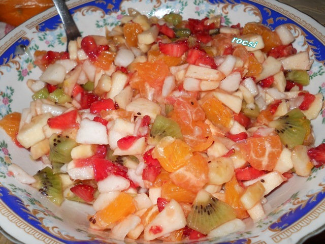 Salata de fructe