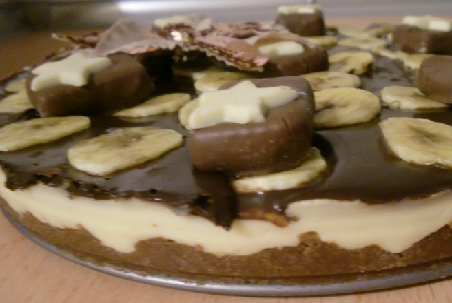 Tort cu crema de branza, banane si trufe