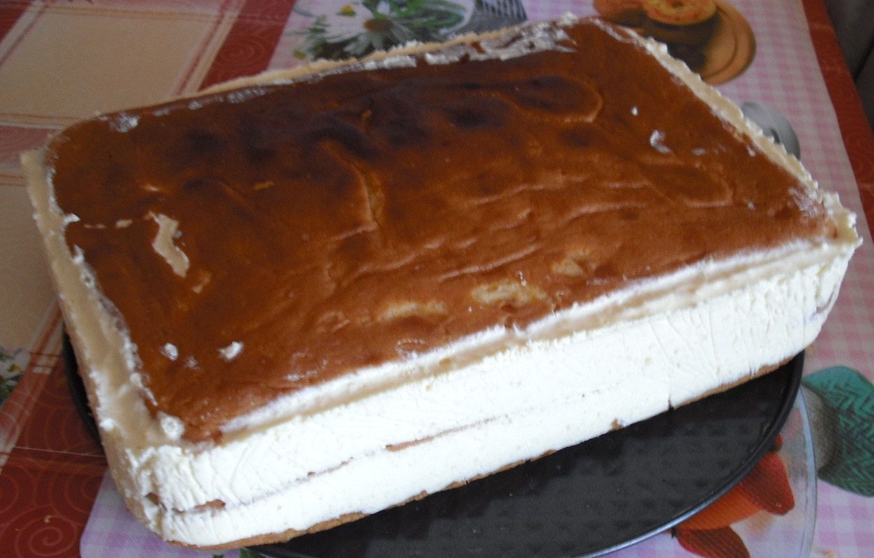 Tort cu mousse de fructe