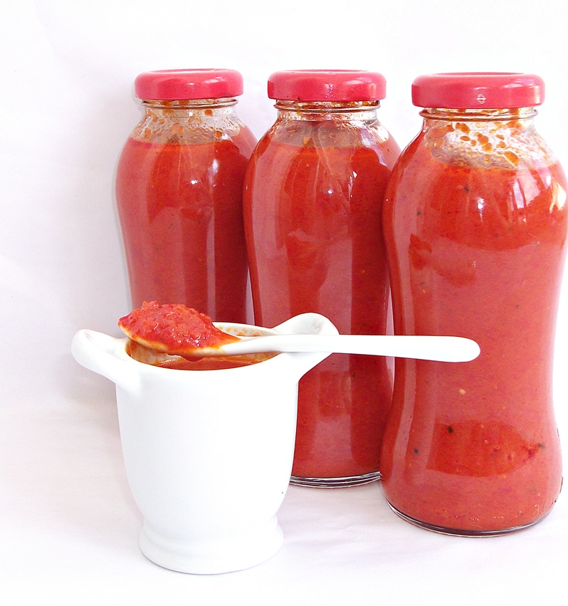 Ketchup de casa - sau- pasta din rosii, gogosar si kapia