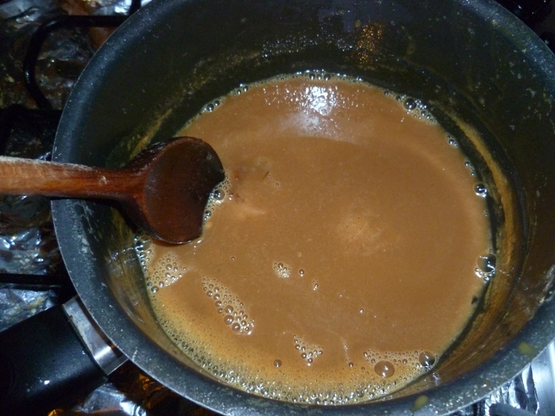 Tort cu crema de lamaie si caramel