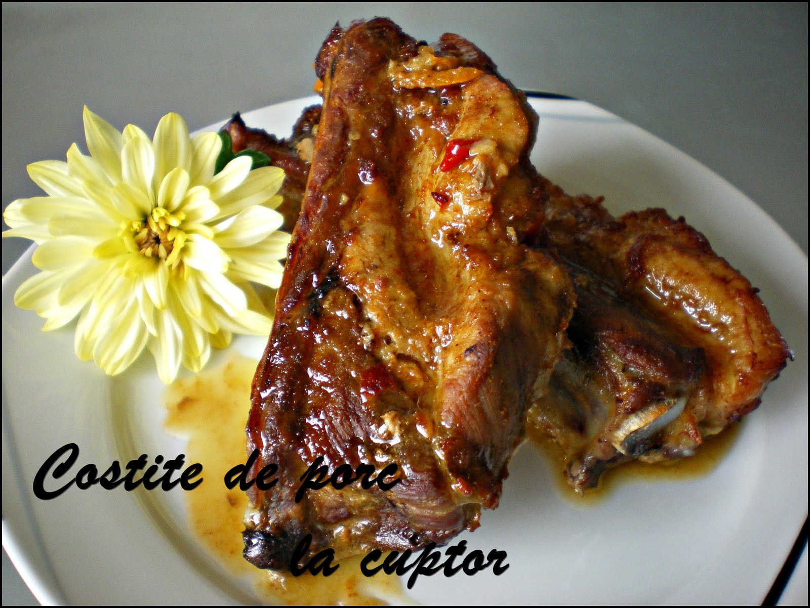 Costite de porc la cuptor