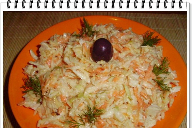 Salata de cruditati cu piept de pui si maioneza