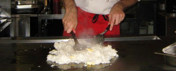 Orez prajit cu ou – varianta in stilul teppanyaki