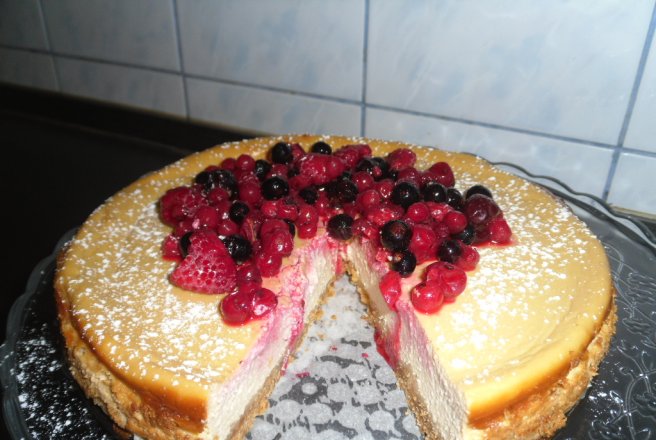 Chesecake american cu fructe de padure