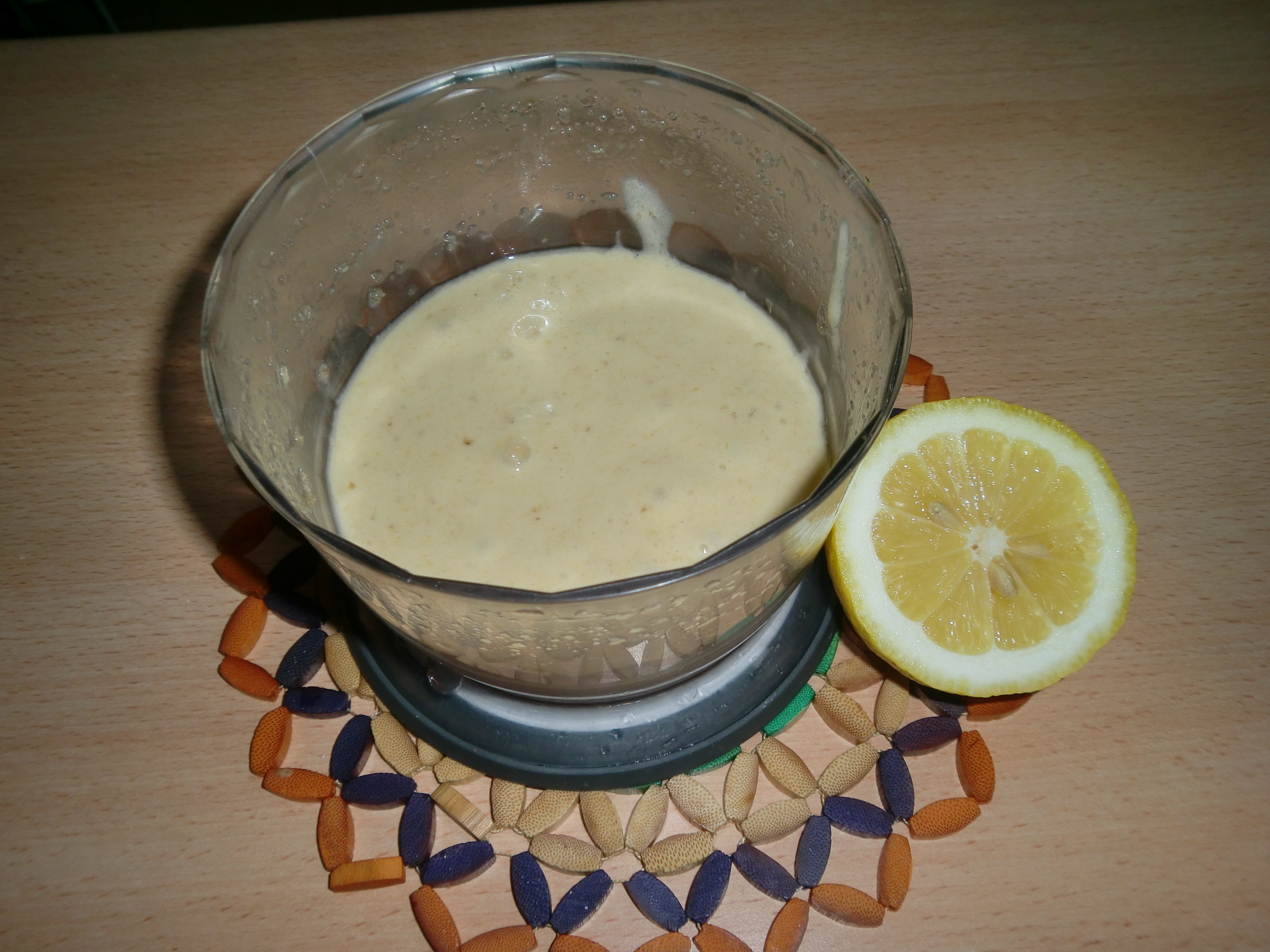 Crema de banane cu lamaie si sos de ciocolata (Crema de platano con limon y toke de chocolate)