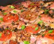 Cotlet de porc la cuptor cu salvie, galbenele  , usturoi si rosii-1