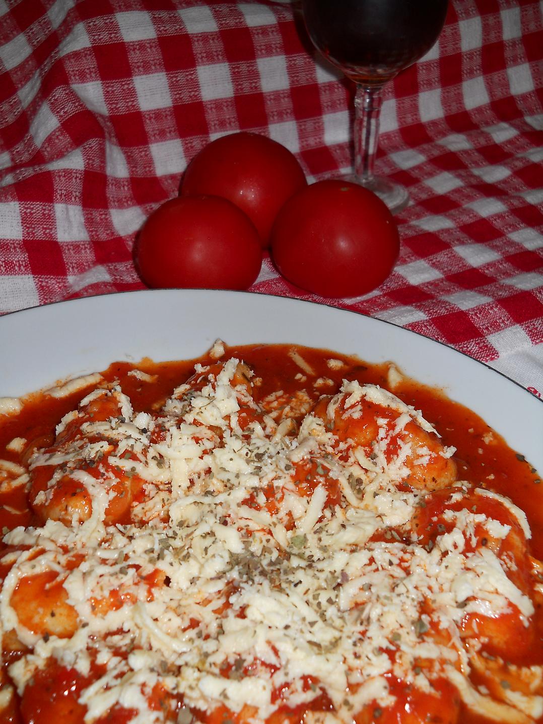 Gnocchi cu sos de rosii