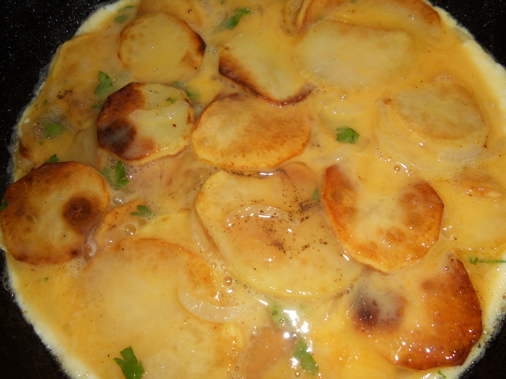 Tortilla de patatas(omleta spaniola cu cartofi)