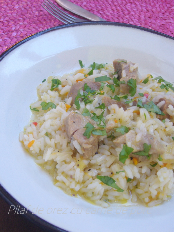 Pilaf de orez cu carne de porc