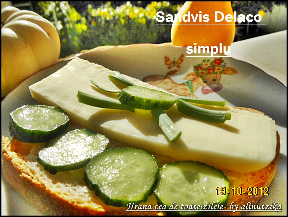 Sandvis Delaco simplu