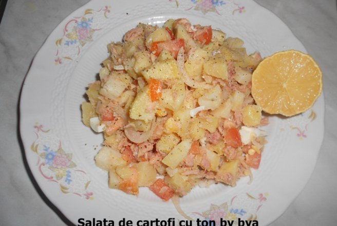 Salata de cartofi cu ton