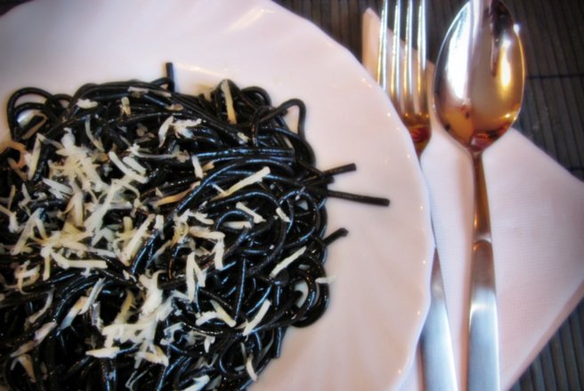 Spaghete negre