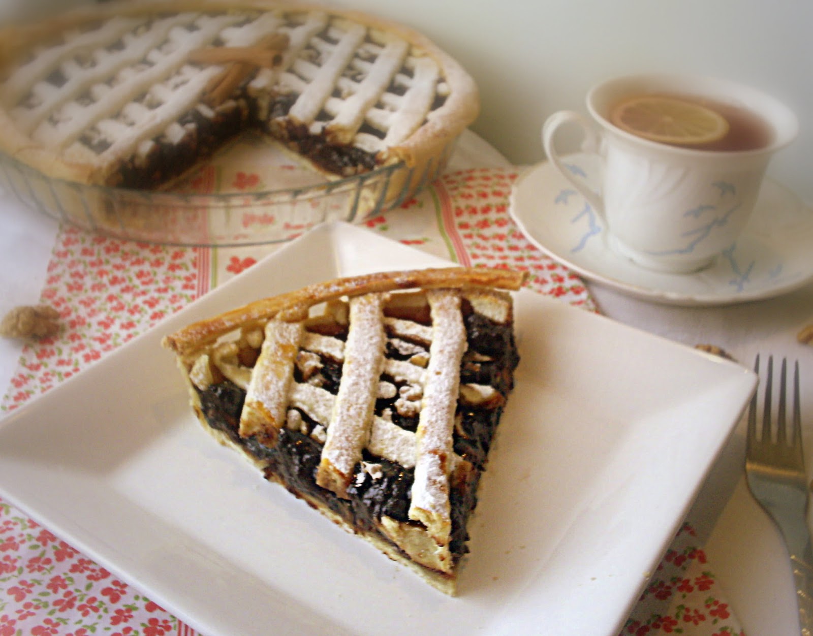 Tarta cu gem de prune si nuci