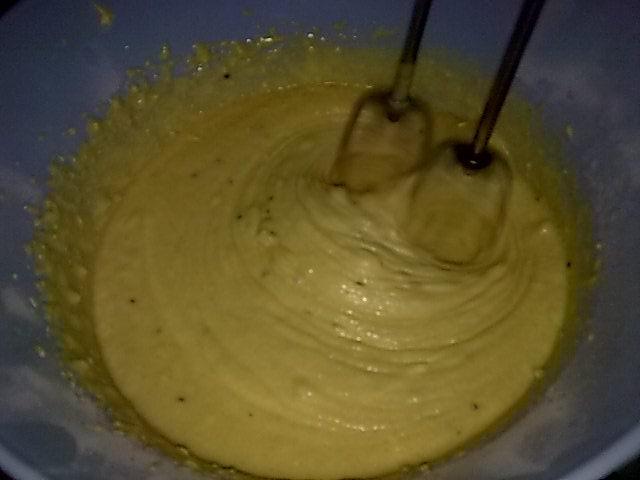 Tort cu crema de lamaie si  kiwi.