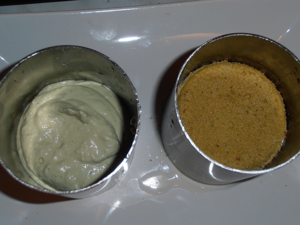 Minitortulete cu crema de branza si matcha