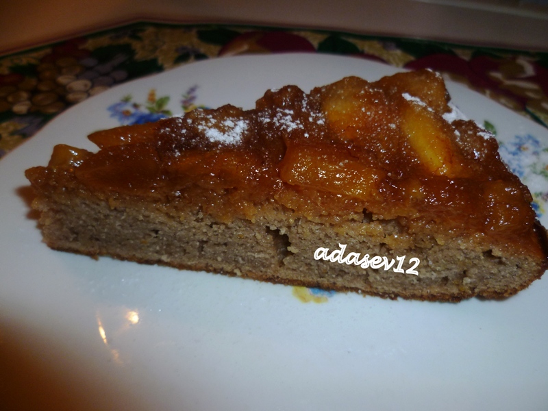 Tarta cu caramel de banane si mar