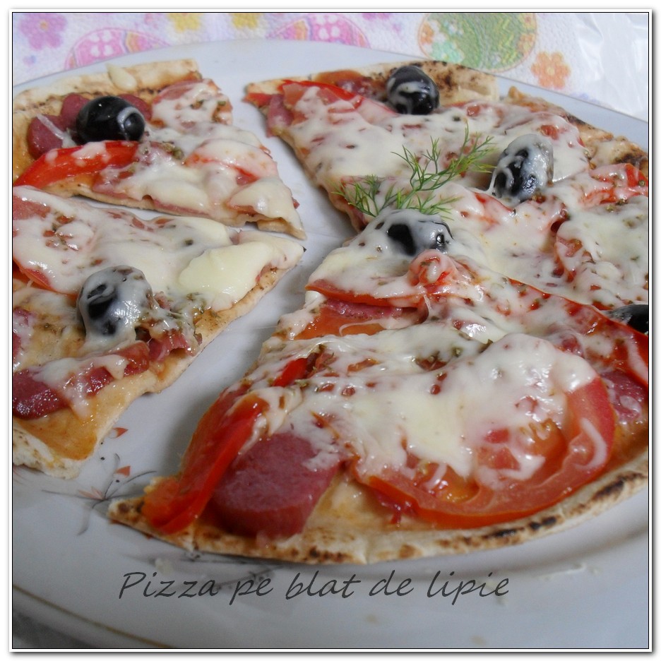 Pizza pe blat de lipie