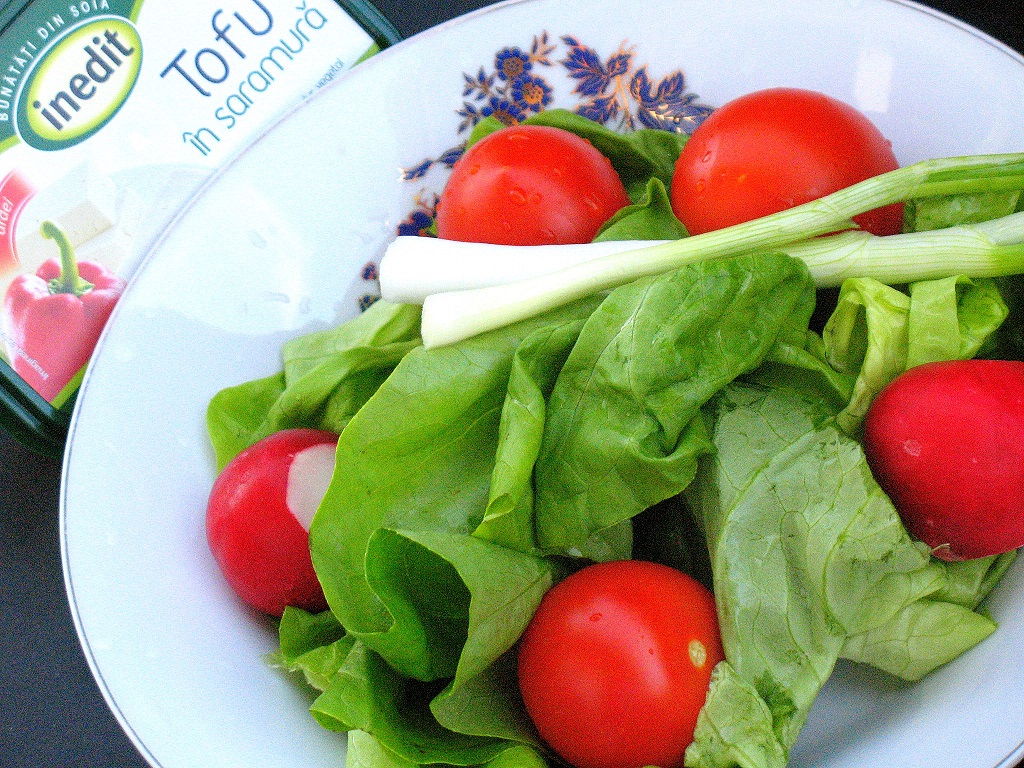 Salata verde cu tofu