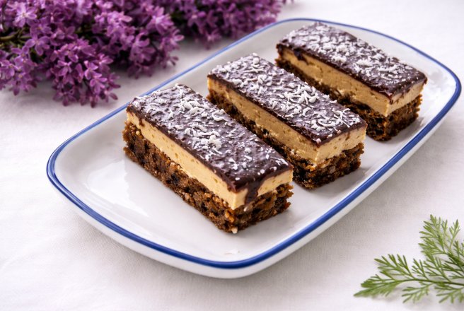 Prajitura cu nuca si nes