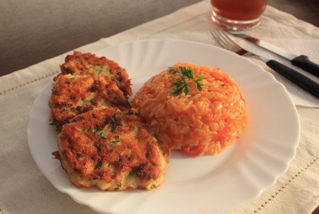 Chiftelute de cod cu pilaf de ardei(Pataniscas de bacalhau com arroz de pimentos)