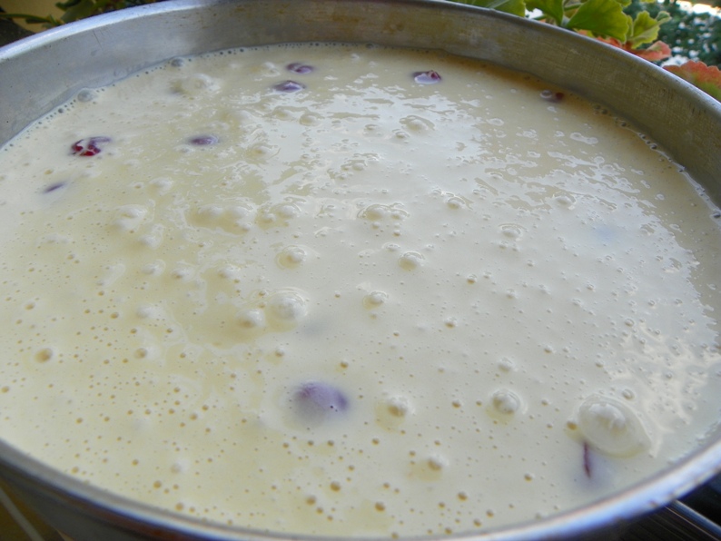 Prajitura rasturnata cu cirese