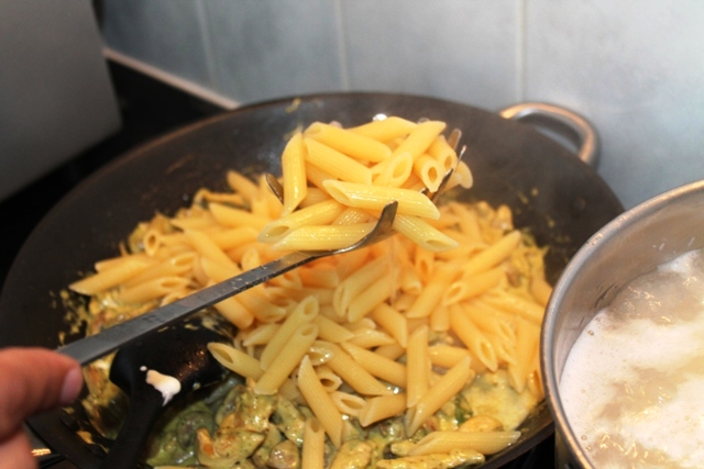 Penne cu pesto alla genovese si nu numai...