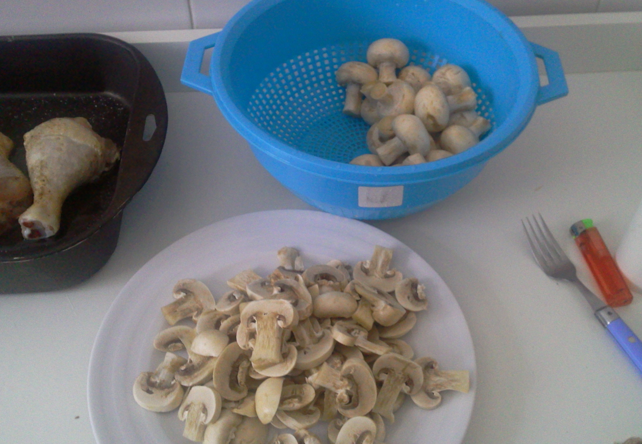 Copanele cu ciuperci champignons si masline verzi