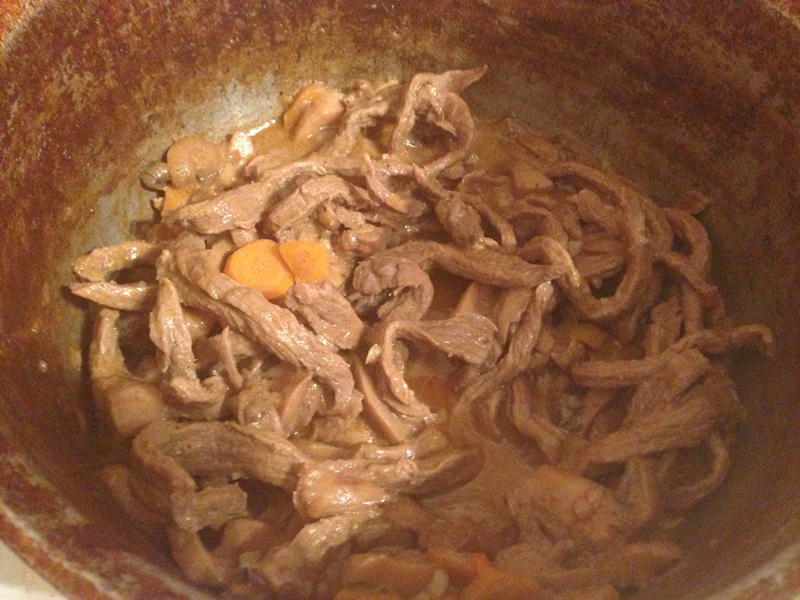 Stroganoff de manzat in lapte de cocos