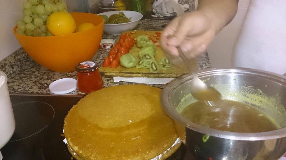 Tort festiv cu fructe si frisca by Tammar