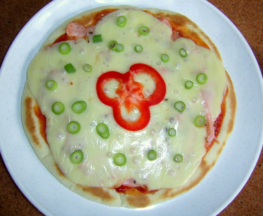 Pizza cu somon afumat la tigaie