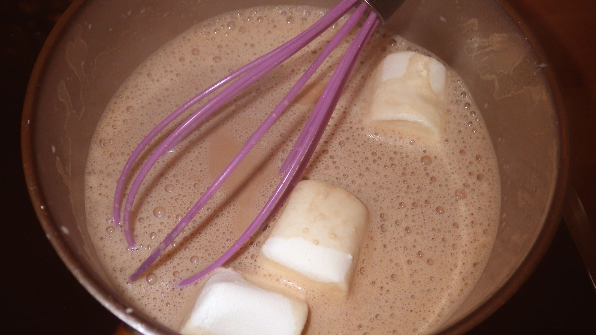 Ciocolata calda cu marshmallows