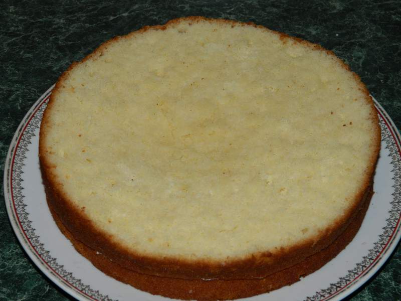 Tort cu crema de vanilie