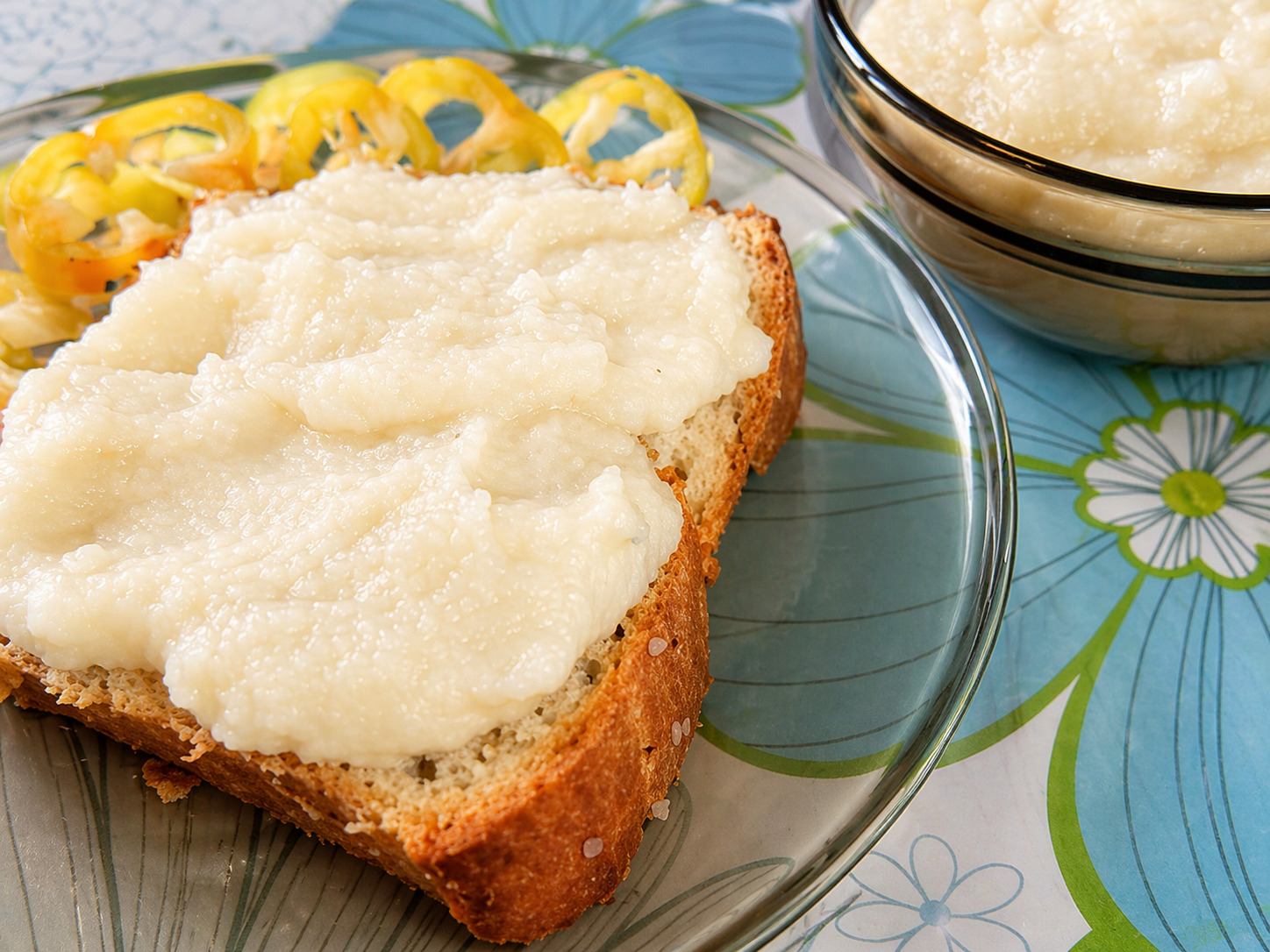 Pasta de conopida cu usturoi