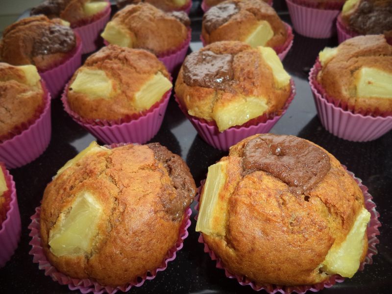 Muffins cu ananas si halva (reteta de post)