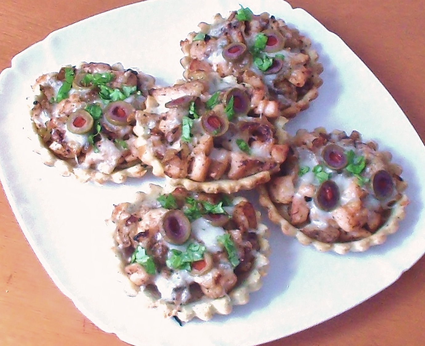 Mini tarte cu pui si ciuperci(reteta video)
