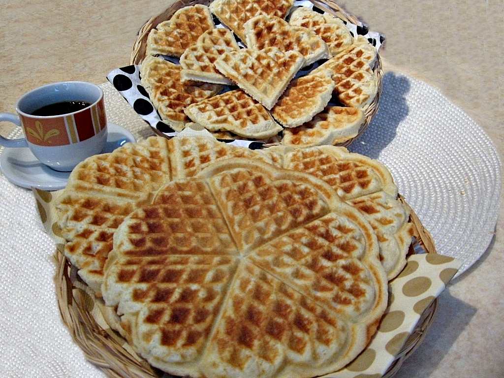 Biscuiti cu vanilie si scortisoara, la aparatul de goffre