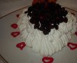 Pavlova cu fructe de padure-1