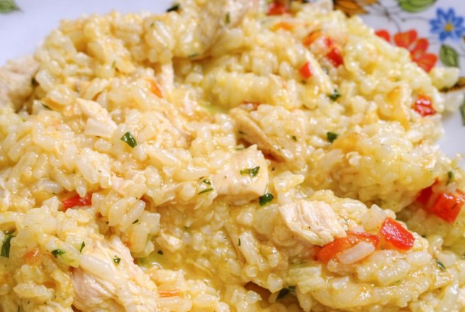 Pilaf de orez cu pui si ciuperci reteta simpla si delicioasa