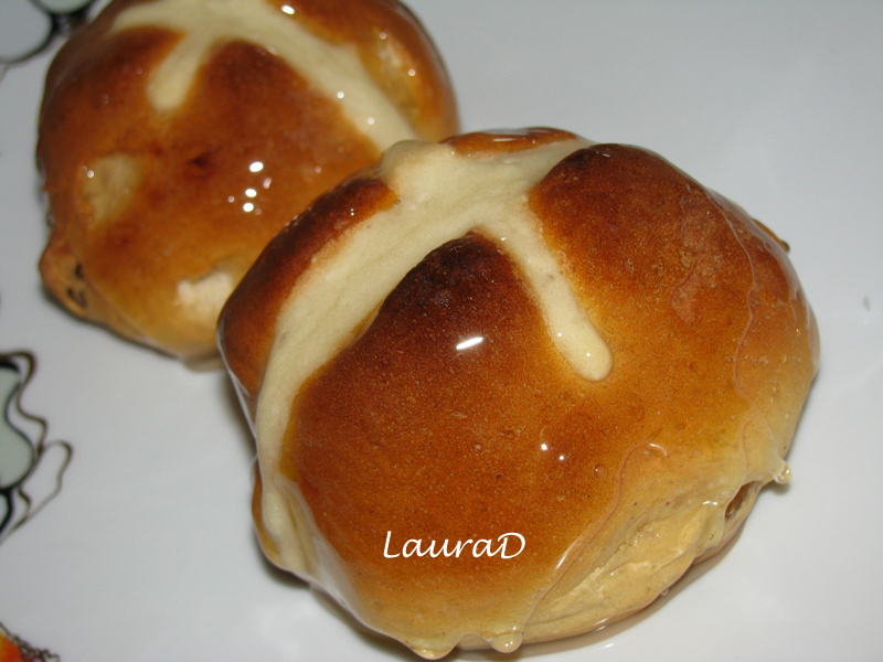 Hot cross buns