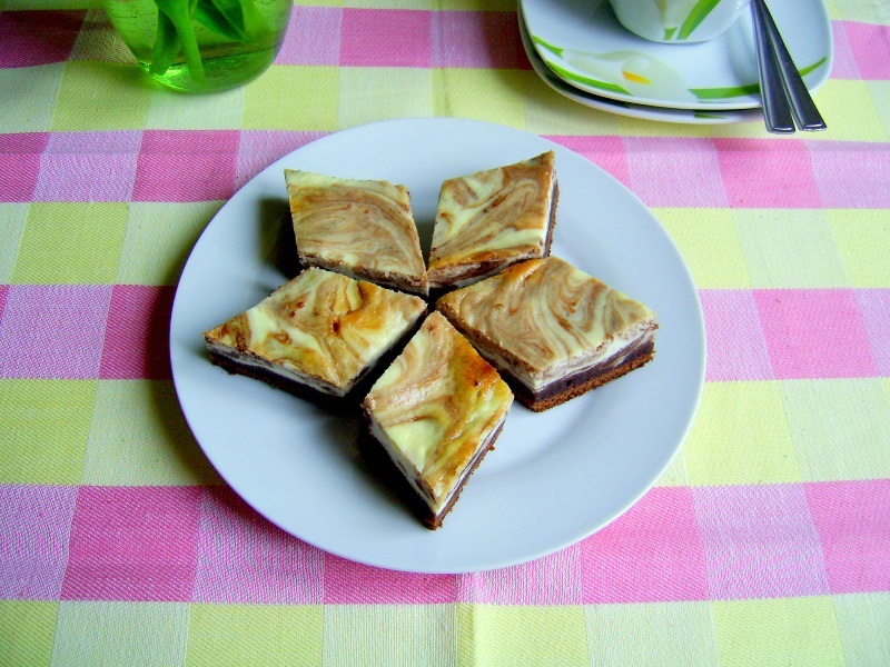 Cheesecake Brownies - Negresa cu branza