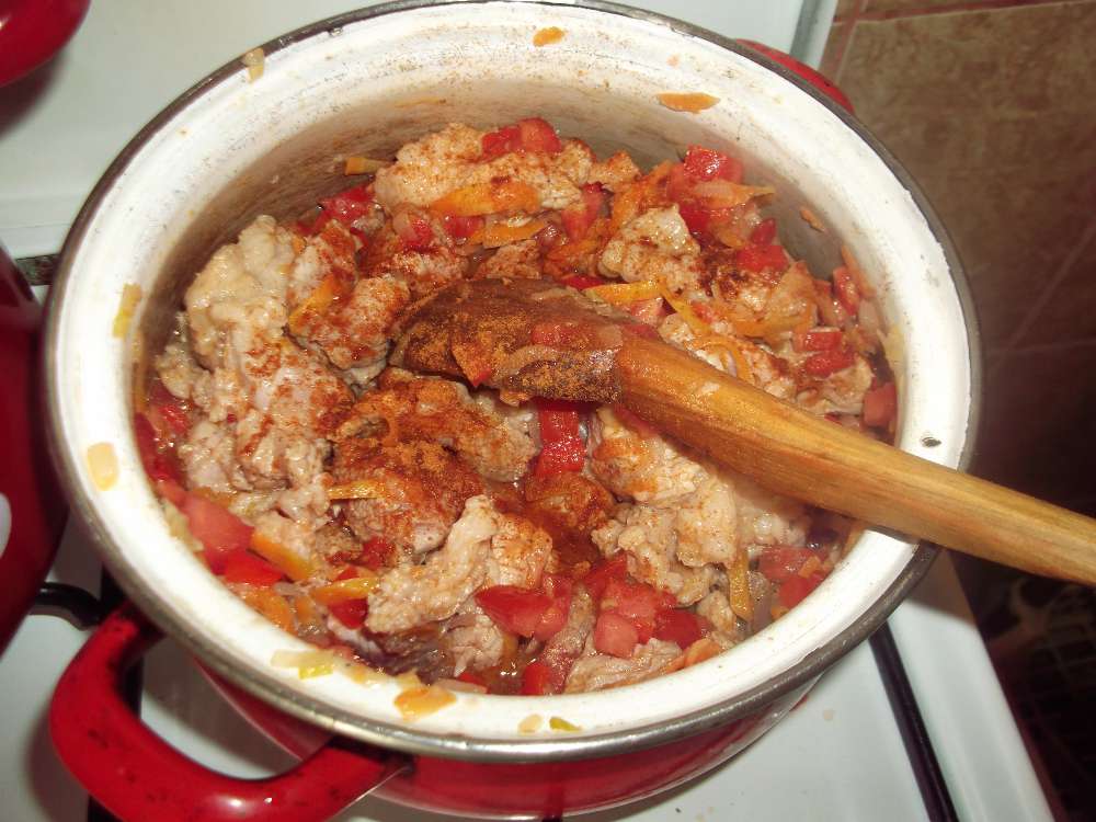 Pilaf de orez cu pulpa de porc