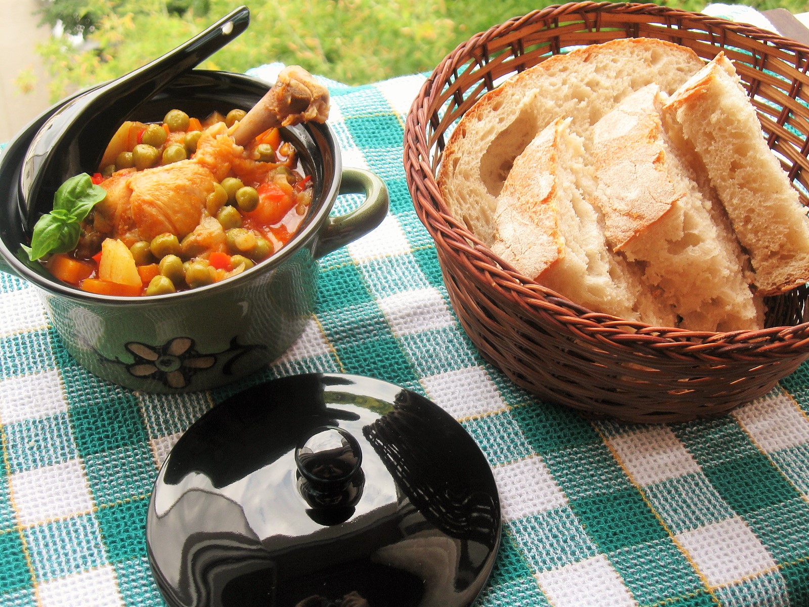 Mazare cu legume si copanele de pui