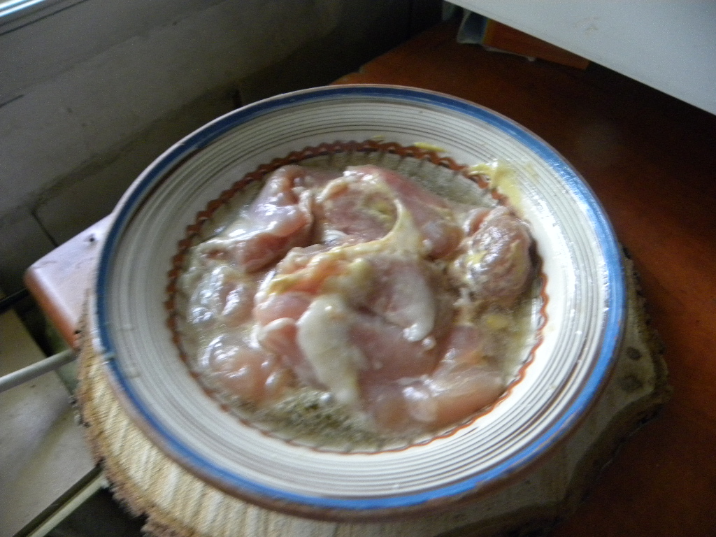 Pulpe de pui marinate in bere