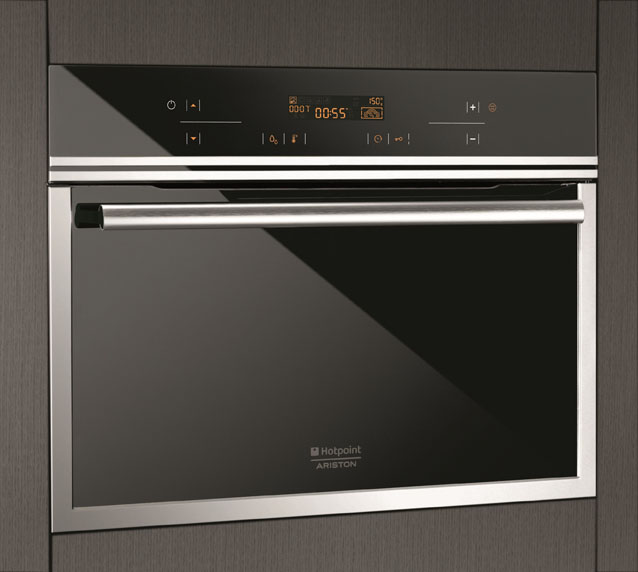 Hotpoint lansează gama compactă Luce 45 cm