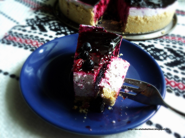 Cheesecake cu fructe de padure